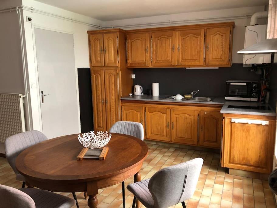 Joli Appartement Avec Terrasse Et Jardin - Vue Sur Montagne Bagneres-de-Bigorre Luaran gambar